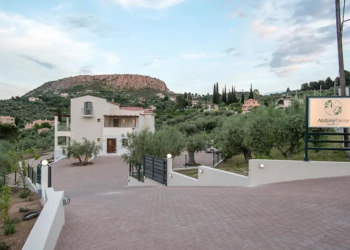 شقة فندقية Nafplia Terra 4*